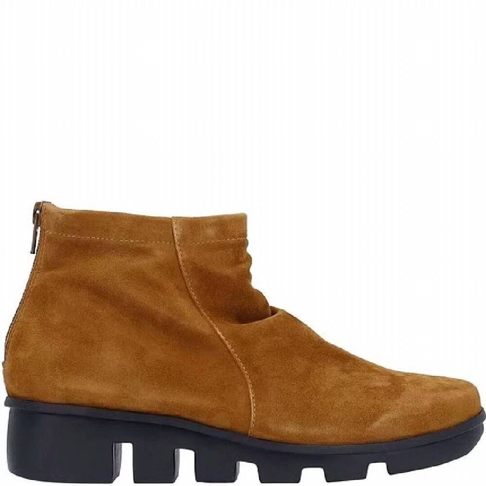 NEW L'AMOUR DES PIEDS women's hadirat booties in coffee brown